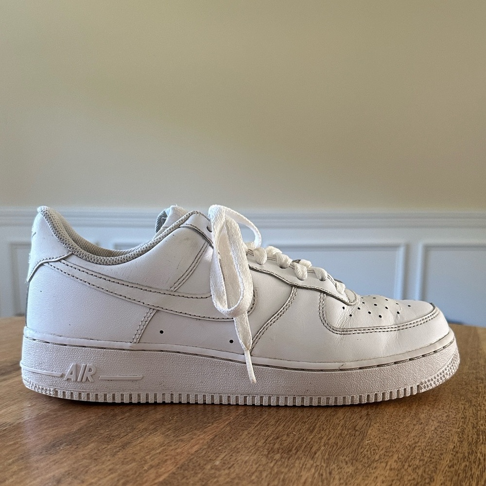 Men's Nike Air Force 1 Size 9.5